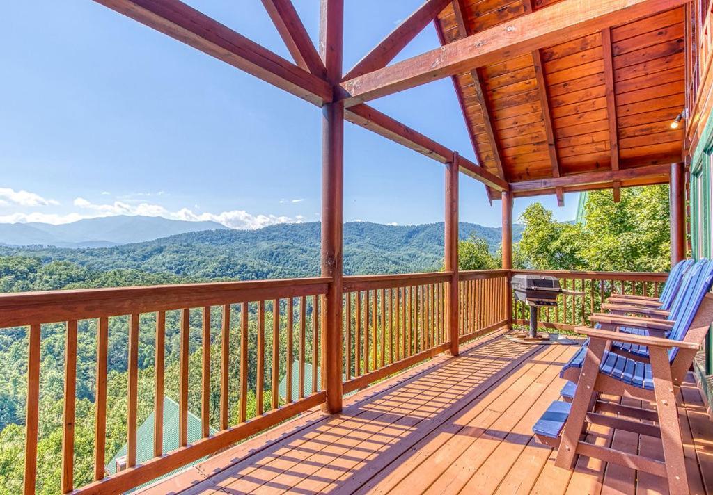 A Higher Calling, 1089 Of Free Area Attraction Tickets For Each Paid Day, Dollywood And More! Pigeon Forge Eksteriør billede