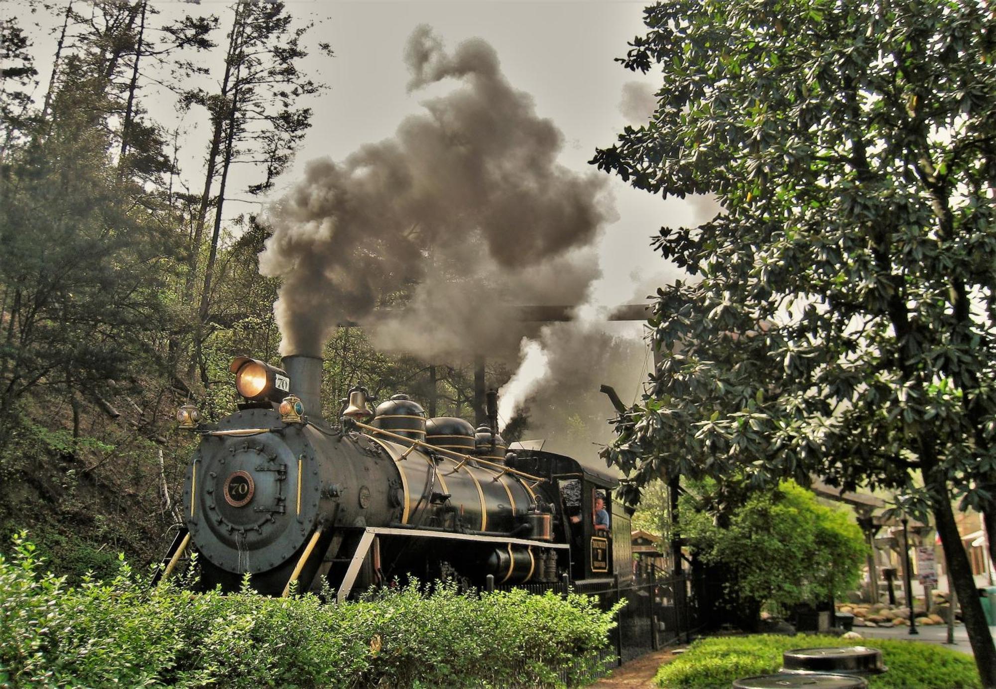 A Higher Calling, 1089 Of Free Area Attraction Tickets For Each Paid Day, Dollywood And More! Pigeon Forge Eksteriør billede